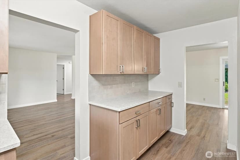 Property photo for 102 E Adams Avenue, Morton photo 18