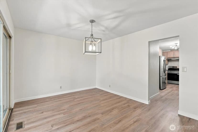 Property photo for 102 E Adams Avenue, Morton photo 11