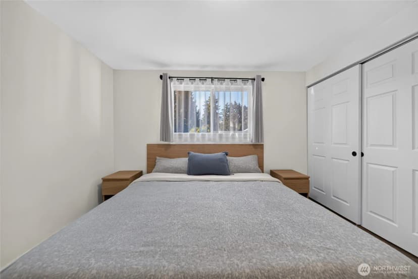 Property photo for 233 S 301st Street, Federal Way photo 17