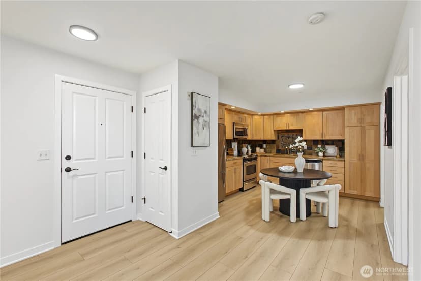 Property photo for 4116 California Ave Sw #308, Seattle photo 7