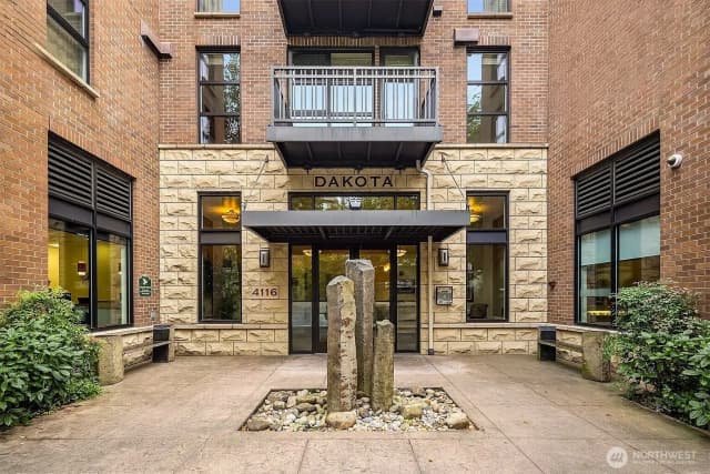Property photo for 4116 California Ave Sw #308, Seattle photo 2