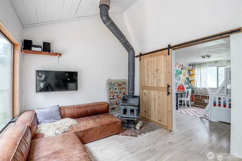Property photo for 406 E Madrona Drive, Lakebay photo 8