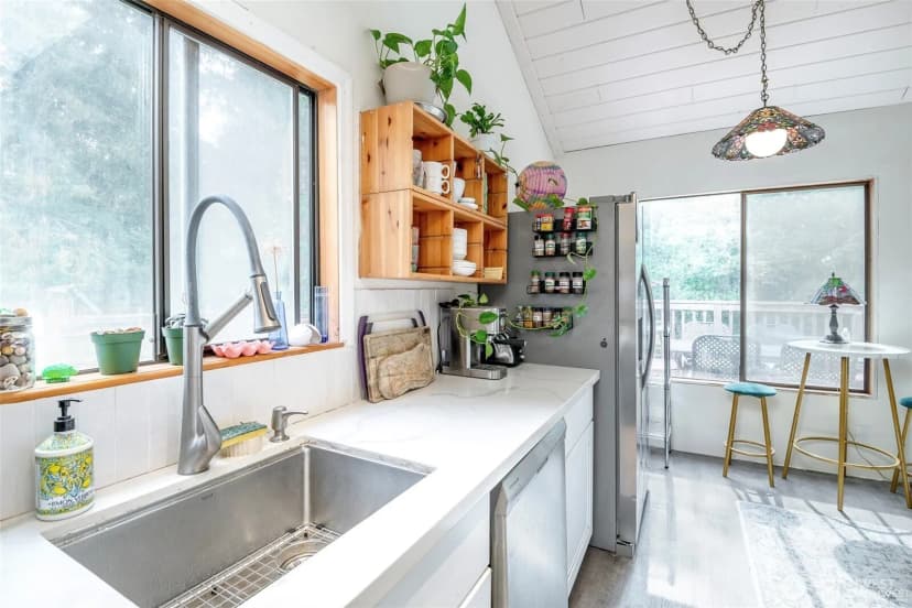 Property photo for 406 E Madrona Drive, Lakebay photo 5