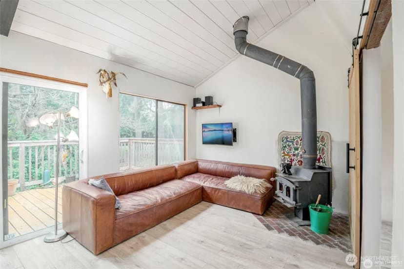Property photo for 406 E Madrona Drive, Lakebay photo 9