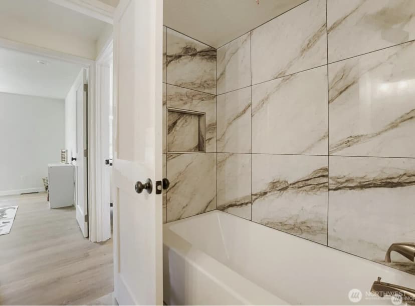 Property photo for 8626 Onyx Drive Sw #d, Lakewood photo 20