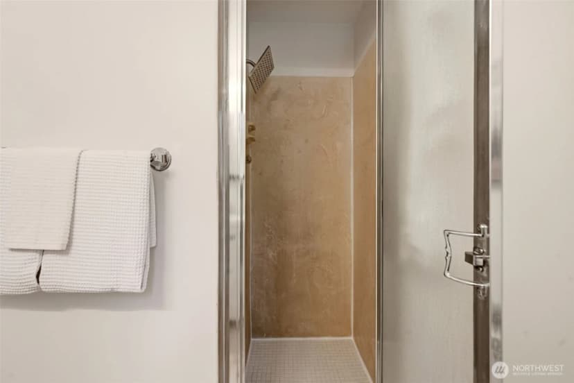Property photo for 22022 78th Place W, Edmonds photo 27