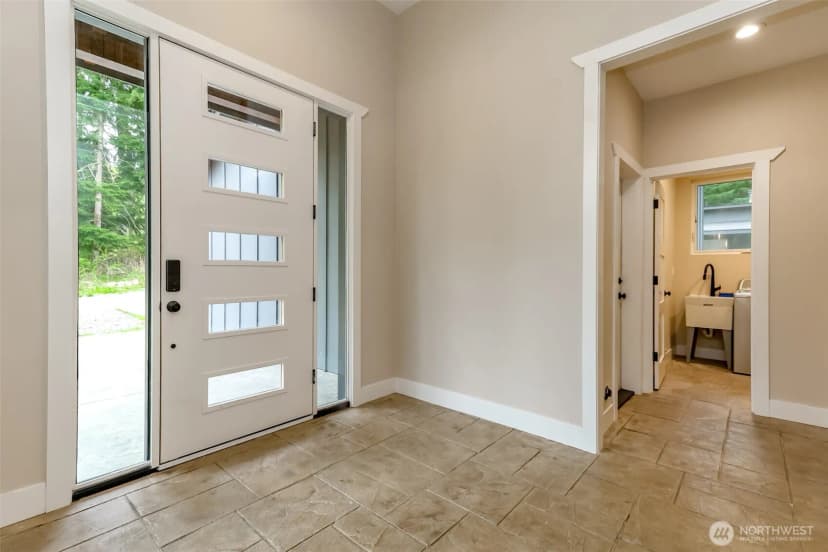 Property photo for 14886 Wilkeson Spiketon Road E, Wilkeson photo 4