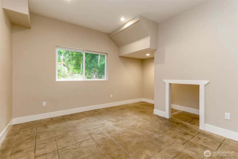 Property photo for 14886 Wilkeson Spiketon Road E, Wilkeson photo 7