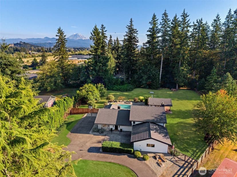 Property photo for 25715 Se 398th Street, Enumclaw photo 3