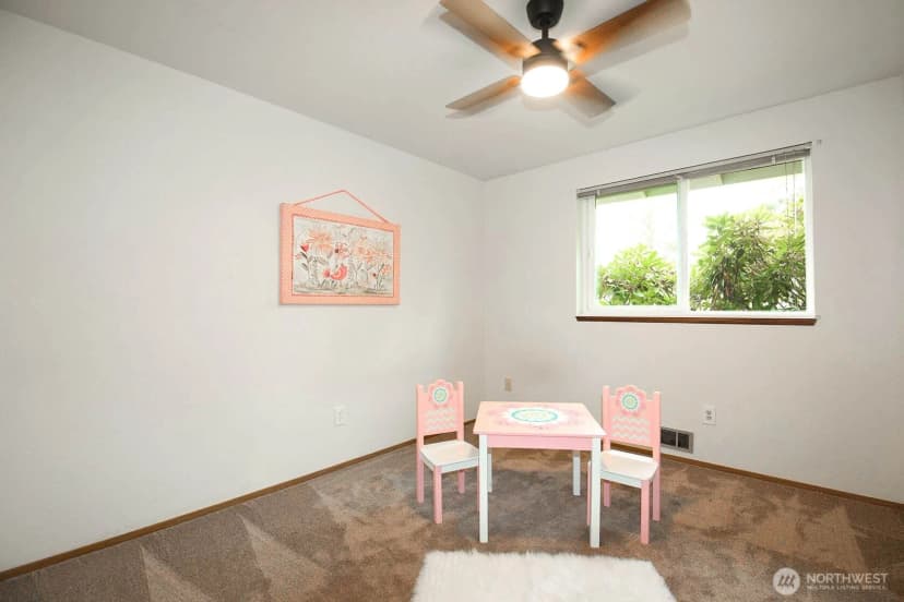 Property photo for 10610 4th Drive Se, Everett photo 16