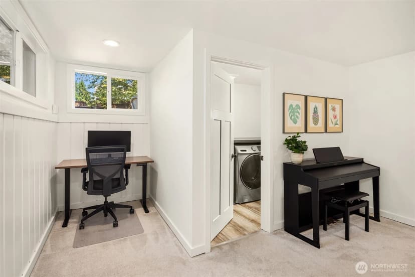 Property photo for 2502 Ne 68th Street, Seattle photo 26