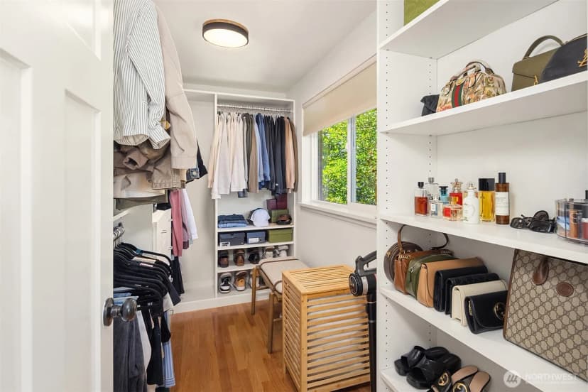 Property photo for 2502 Ne 68th Street, Seattle photo 17