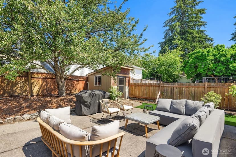 Property photo for 2502 Ne 68th Street, Seattle photo 29