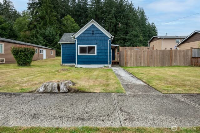 Property photo for 1720 2nd Street, Cosmopolis