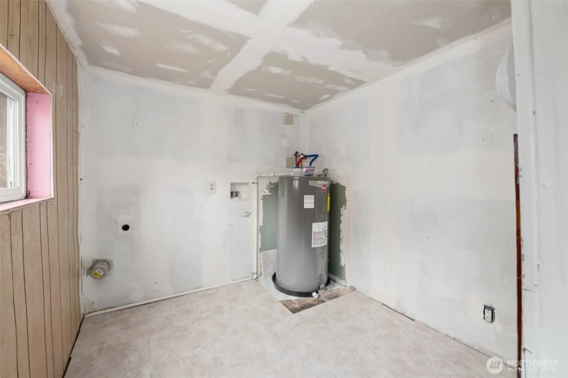 Property photo for 1720 2nd Street, Cosmopolis photo 12