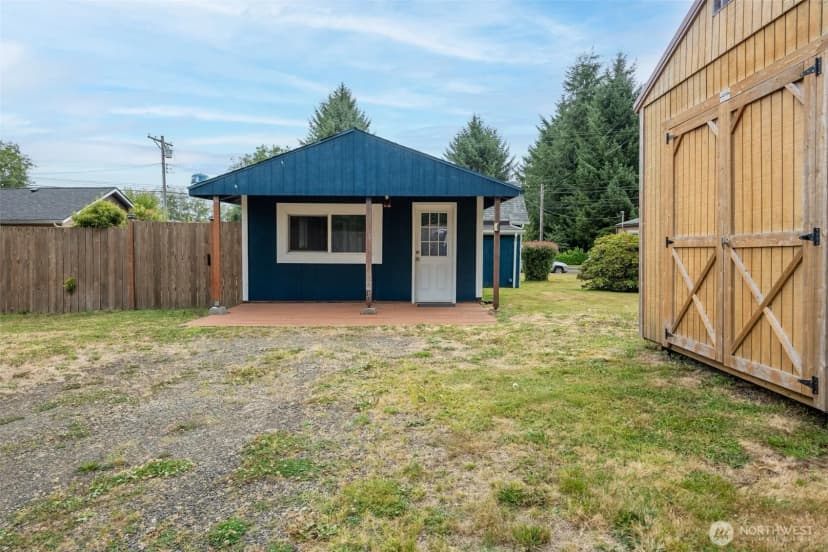 Property photo for 1720 2nd Street, Cosmopolis photo 21