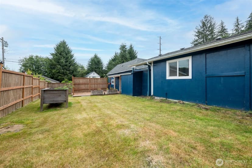 Property photo for 1720 2nd Street, Cosmopolis photo 17