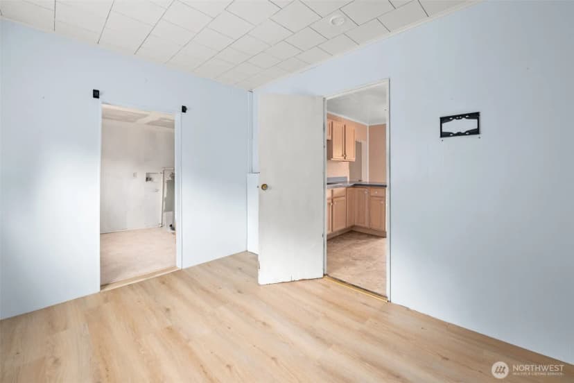 Property photo for 1720 2nd Street, Cosmopolis photo 11