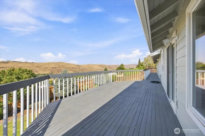 Property photo for 1104 N Fellows Drive, Yakima photo 27