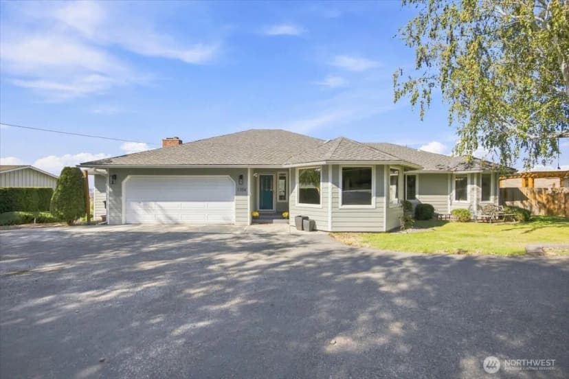 Property photo for 1104 N Fellows Drive, Yakima