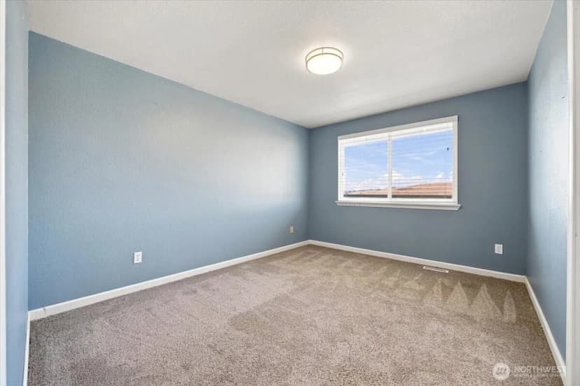 Property photo for 1104 N Fellows Drive, Yakima photo 7