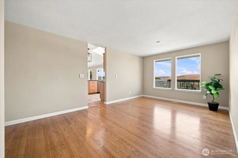 Property photo for 1104 N Fellows Drive, Yakima photo 17