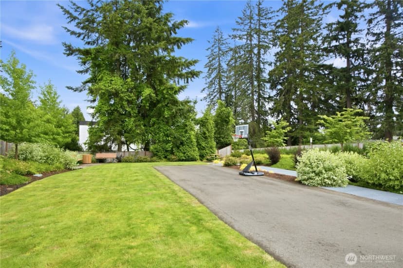 Property photo for 10313 133rd Court Ne, Redmond photo 32