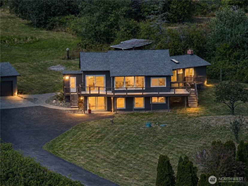 Property photo for 15210 Gibralter Road, Anacortes photo 24