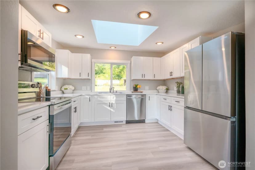 Property photo for 15210 Gibralter Road, Anacortes photo 4