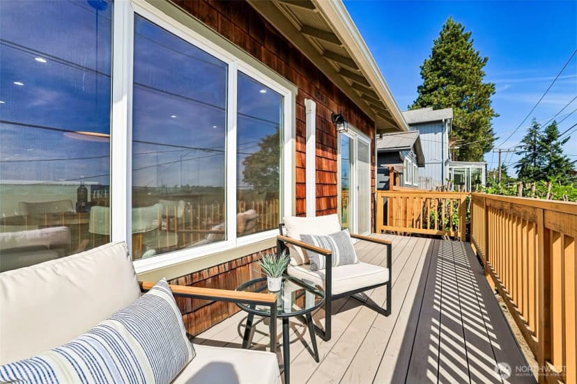 Property photo for 4205 34th Avenue S, Seattle photo 3