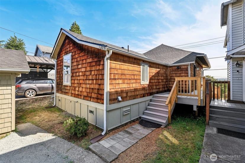 Property photo for 4205 34th Avenue S, Seattle