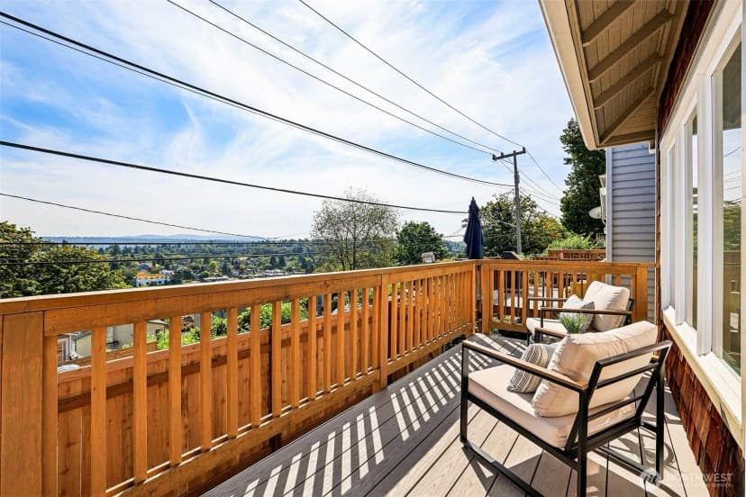 Property photo for 4205 34th Avenue S, Seattle photo 13