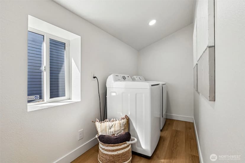 Property photo for 4205 34th Avenue S, Seattle photo 23