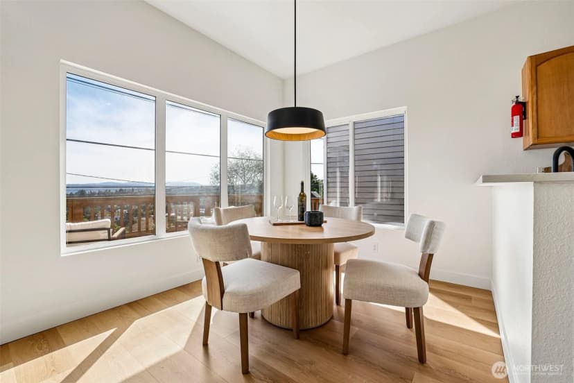 Property photo for 4205 34th Avenue S, Seattle photo 6