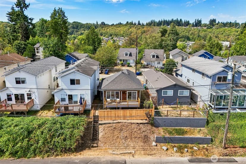 Property photo for 4205 34th Avenue S, Seattle photo 25
