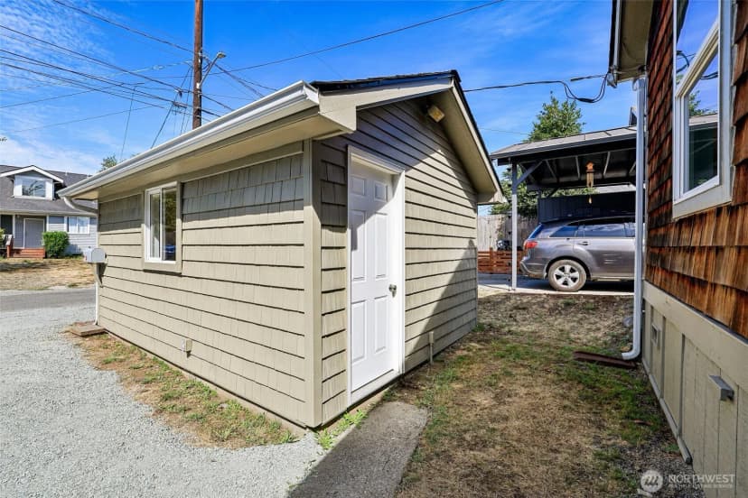 Property photo for 4205 34th Avenue S, Seattle photo 26