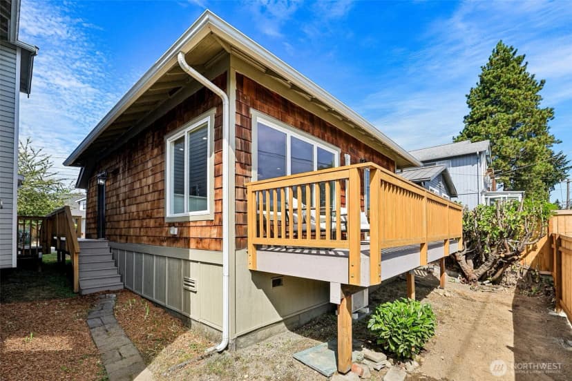 Property photo for 4205 34th Avenue S, Seattle photo 14