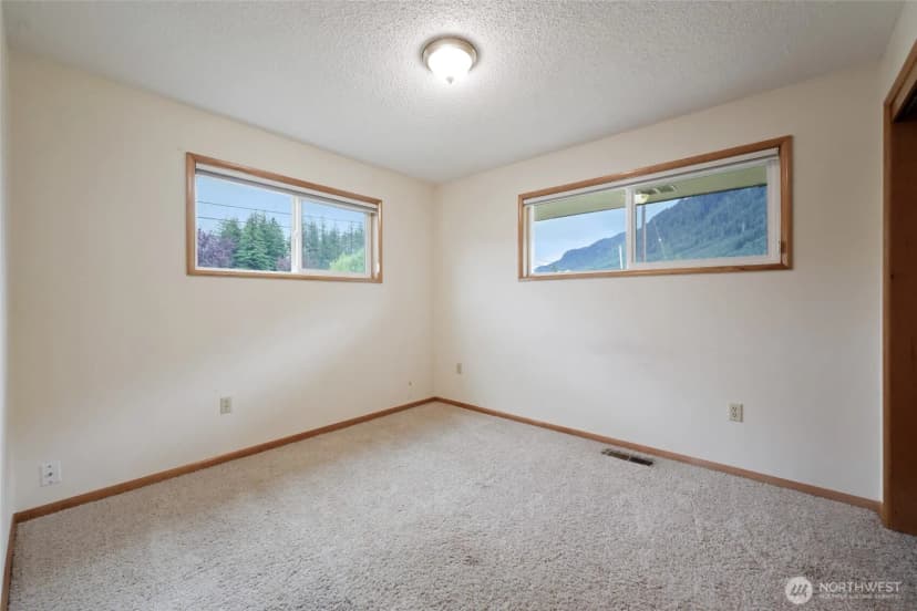 Property photo for 102 W Adams Avenue, Morton photo 25