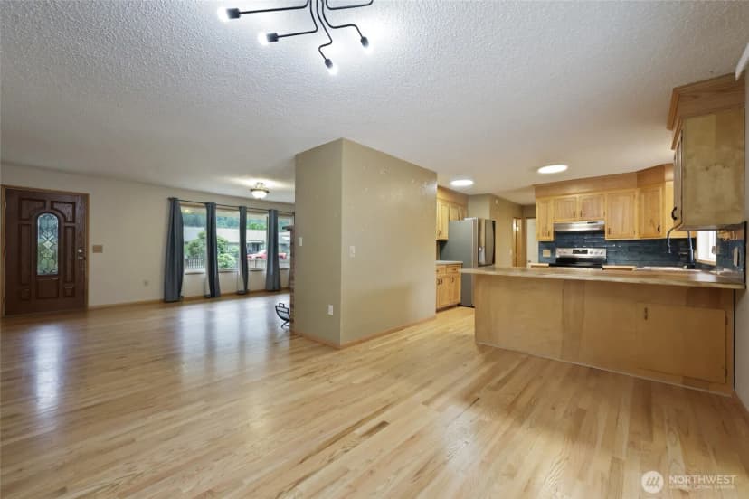 Property photo for 102 W Adams Avenue, Morton photo 24