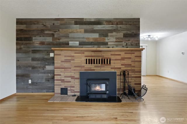 Property photo for 102 W Adams Avenue, Morton photo 3
