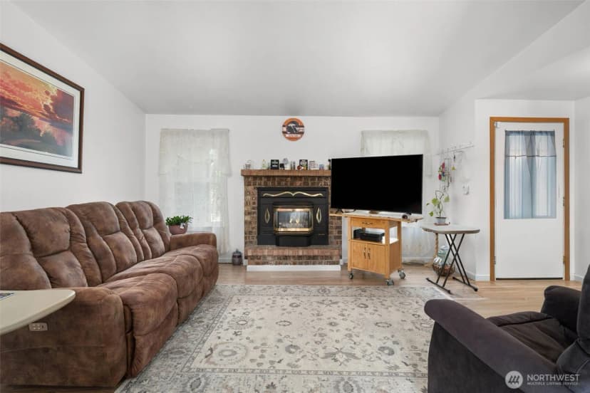 Property photo for 20608 116th Street Ct. E, Bonney Lake photo 5