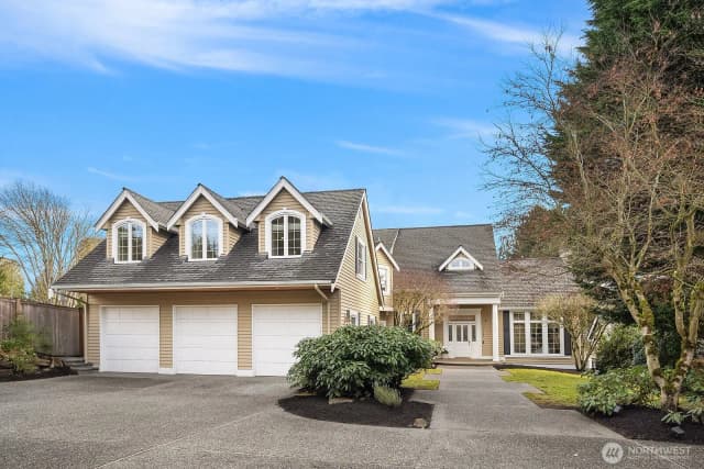 Property photo for 17120 Se 29th Place, Bellevue photo 2