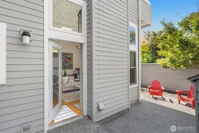 Property photo for 1915 42nd Avenue E #3, Seattle photo 23