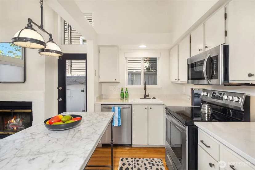 Property photo for 1915 42nd Avenue E #3, Seattle photo 11