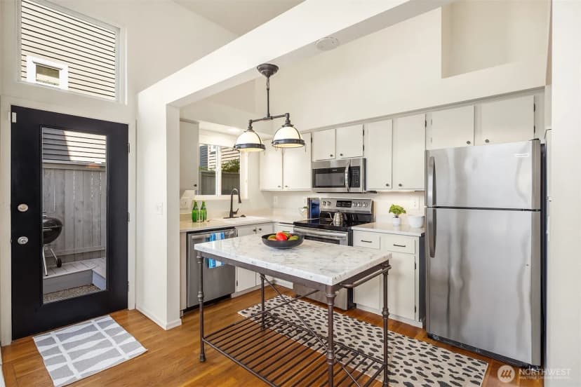 Property photo for 1915 42nd Avenue E #3, Seattle photo 13
