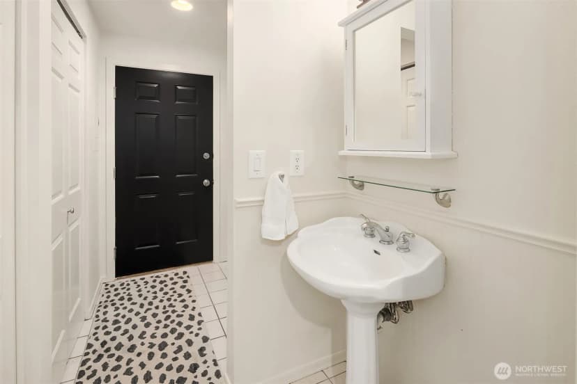 Property photo for 1915 42nd Avenue E #3, Seattle photo 19