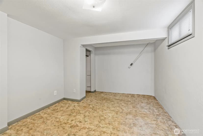 Property photo for 2205 Ocean Beach Highway, Longview photo 16