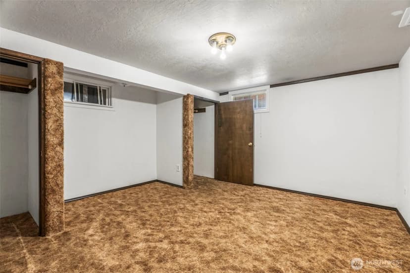 Property photo for 2205 Ocean Beach Highway, Longview photo 23