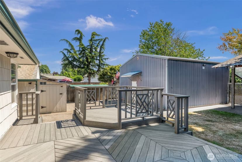 Property photo for 2205 Ocean Beach Highway, Longview photo 32