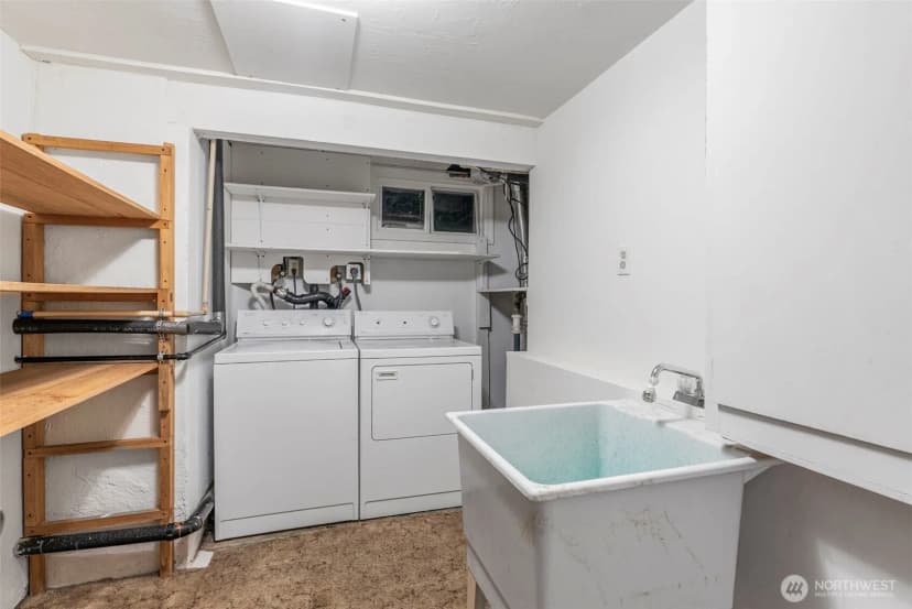 Property photo for 2205 Ocean Beach Highway, Longview photo 18